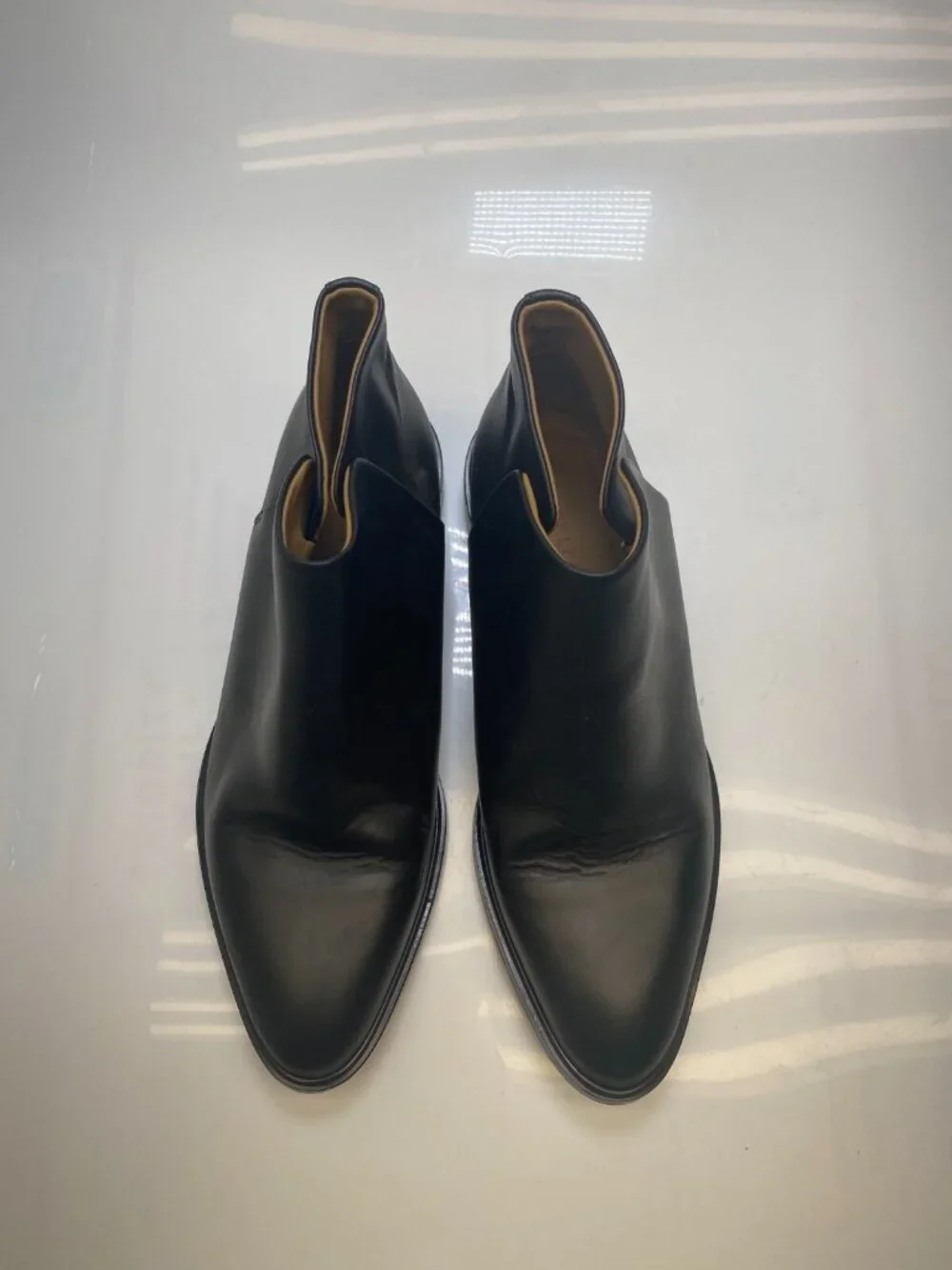 Everlane Women's Black Slip On leather Bootie Sz 6.5